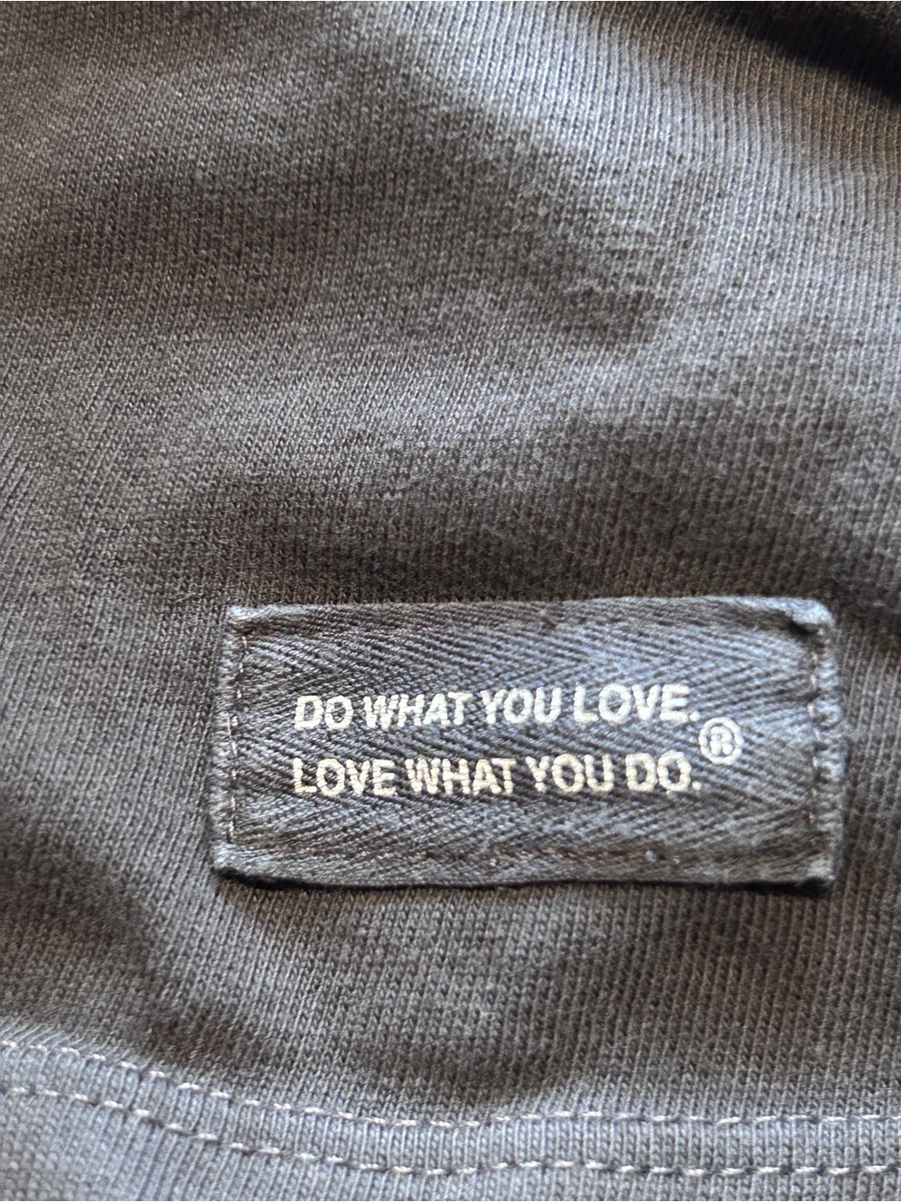 Life is Good Crusher t-shirt. Van Go. Size Women’s M. Charcoal Grey. - Picture 5 of 5